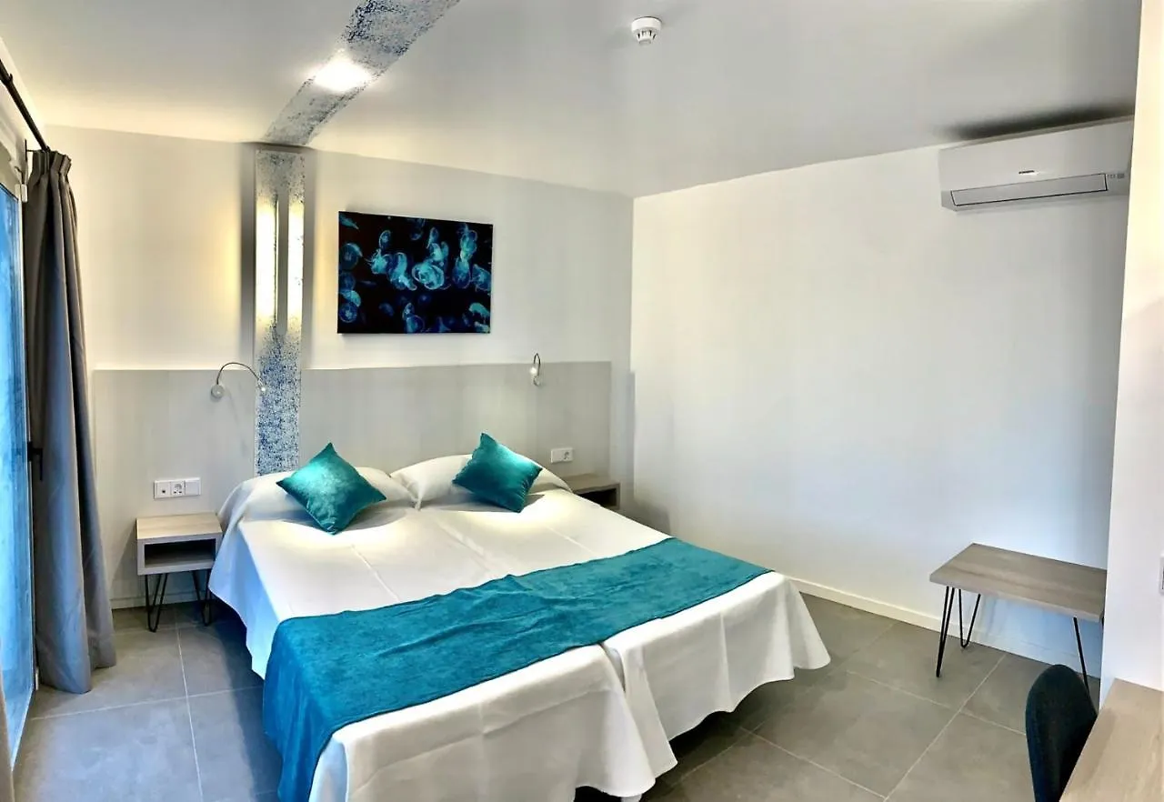 Hotel Brisa - Adults Only San Antonio  2*, San Antonio (Ibiza) Spain